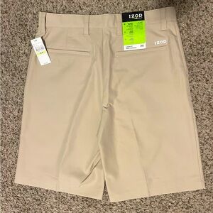IZOD Shorts Golf Classic Fit Sun Control Wicking Men’s Size 30 Tan/Khaki NWT